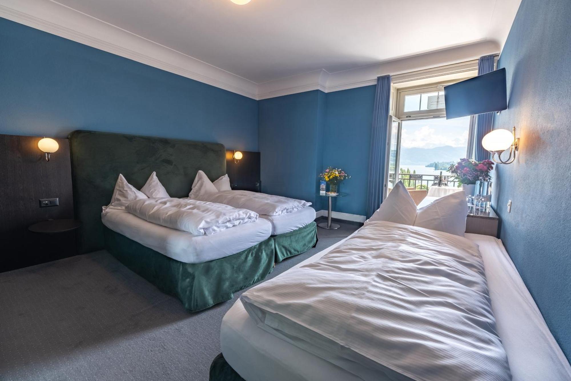 Triple Room with Lake View