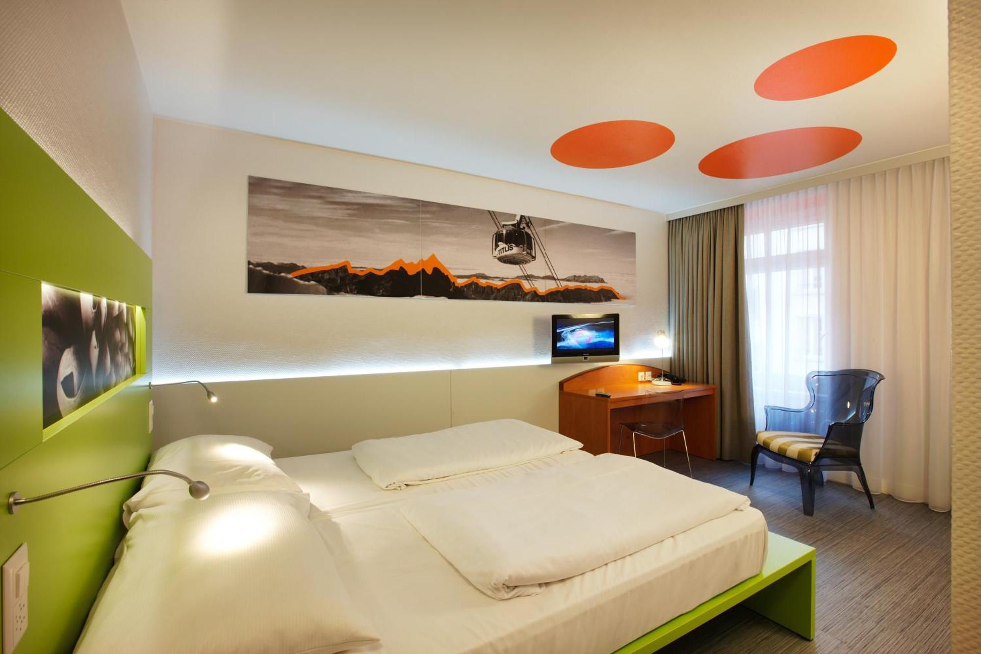 Standard King Room