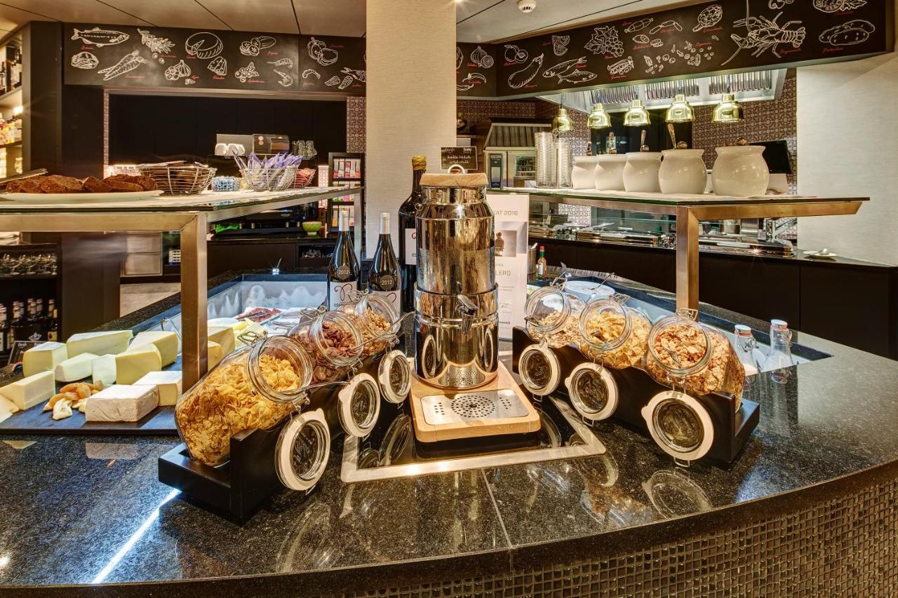 Double Room - Medium,772870201:JPEG