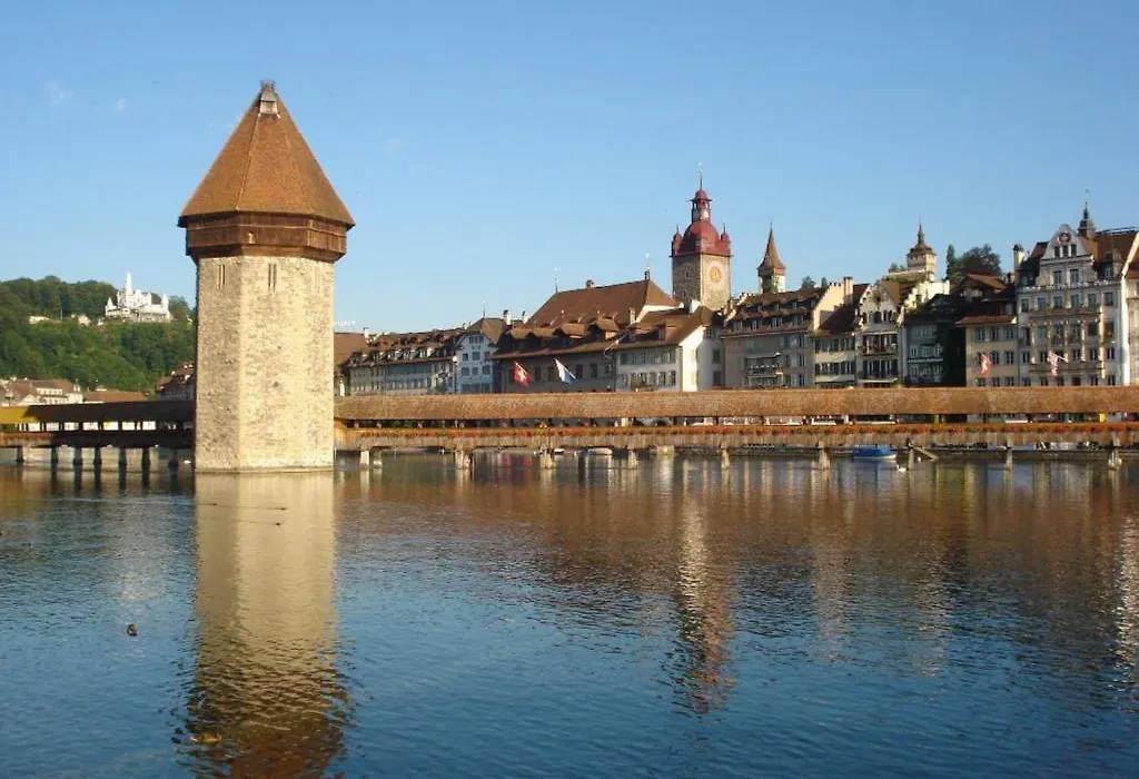 Hostel Lion Lodge Luzern-1