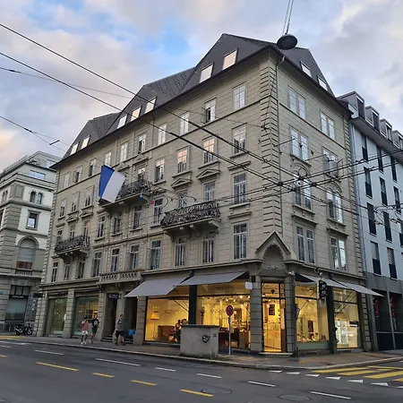Top City Center Apartments Location Next To Lion Monument-3