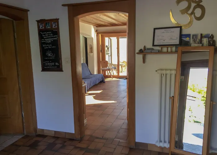 Lake Villa Lotus Horw